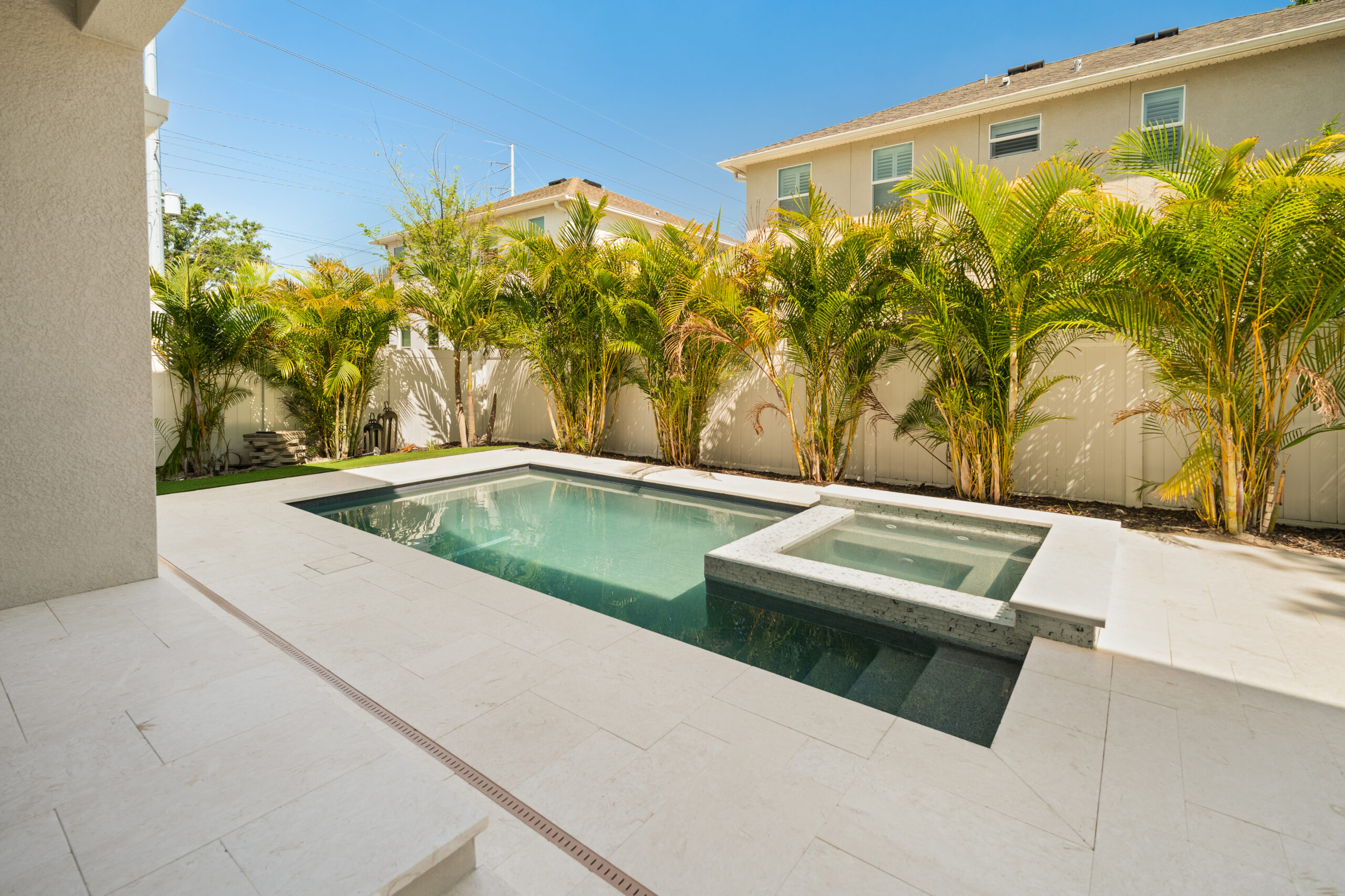 st.petersburg pool build